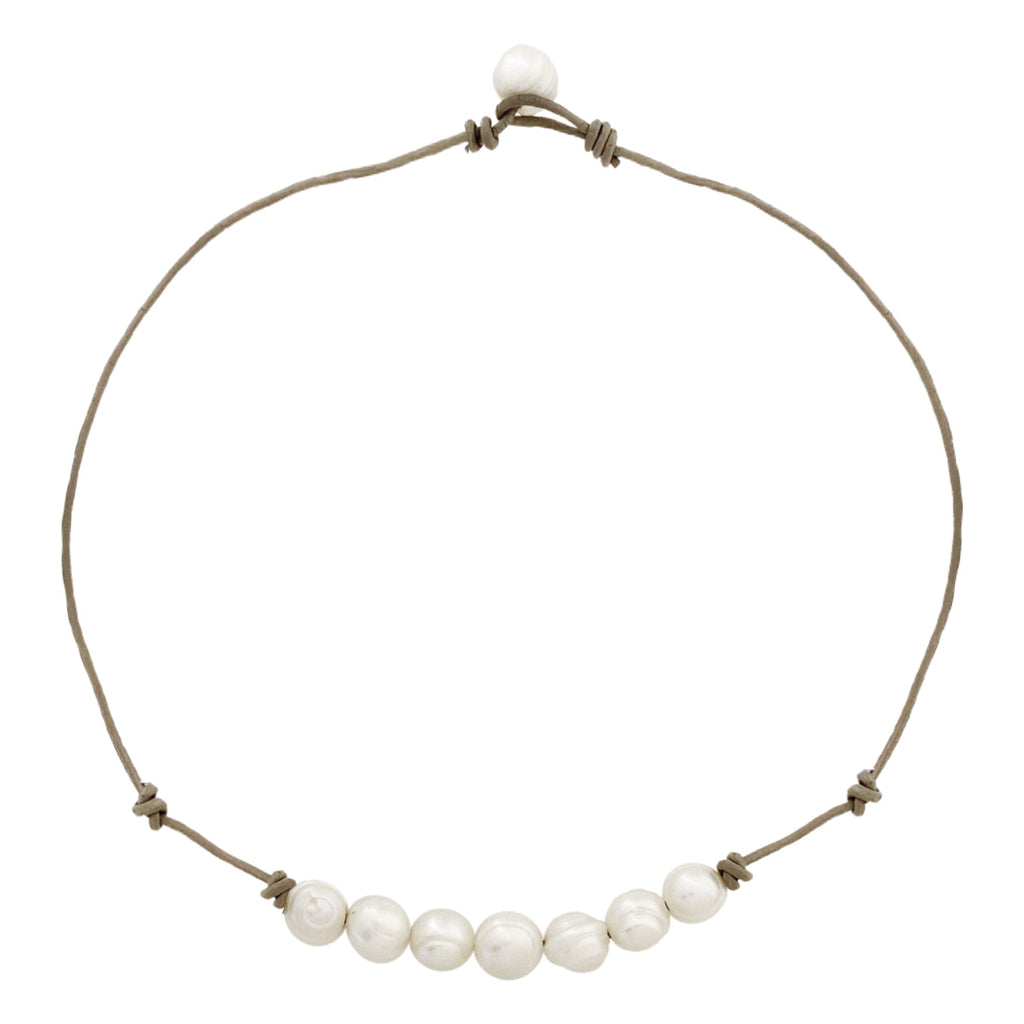 Leather Necklace w/ Baroques Pearls