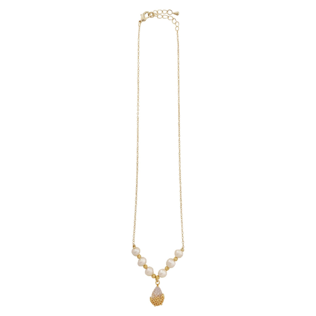 Golden Necklace w/ Cultured Pearls  & Crystal