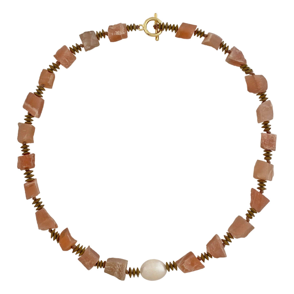 Quartz Stones Necklace w/ Freshwater Pearl Golden Details