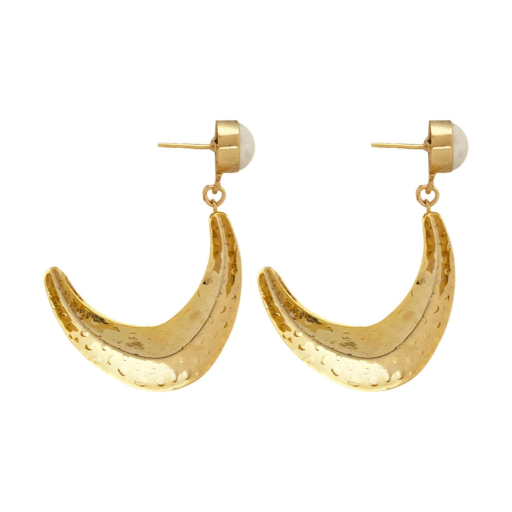 Golden Earrings w/ Pearl